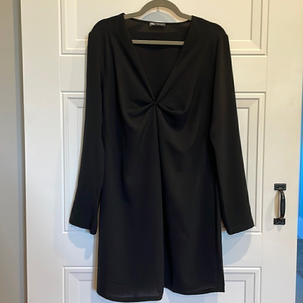 Zara Black V-neck Twist Long Sleeve Dress